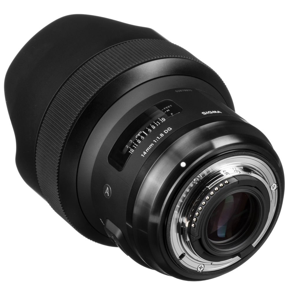 14mm F1.8 DG HSM-N