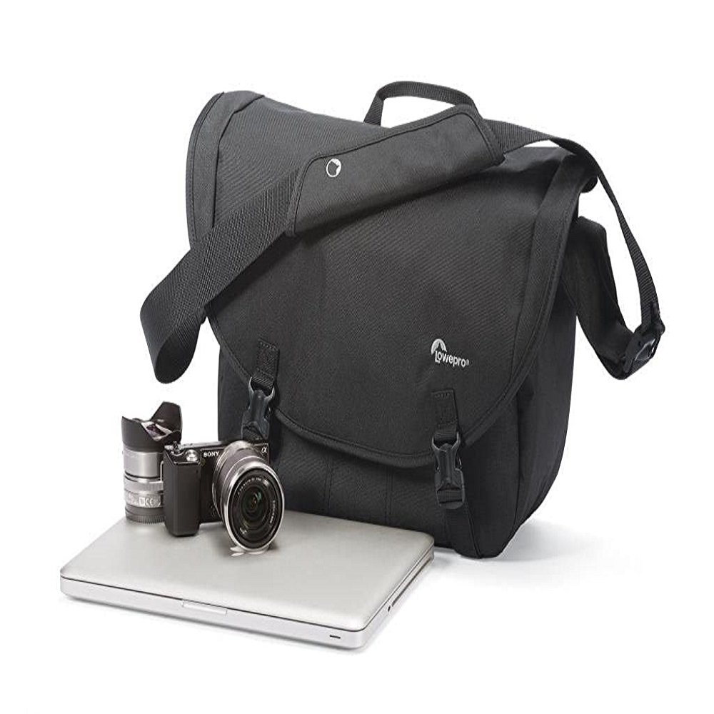 LOWEPROCAMERABAGPASSPORTMESSENGERBLACK(GP)