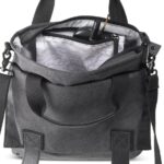 Click to see full view National Geographic W8121 Medium Tole Bag