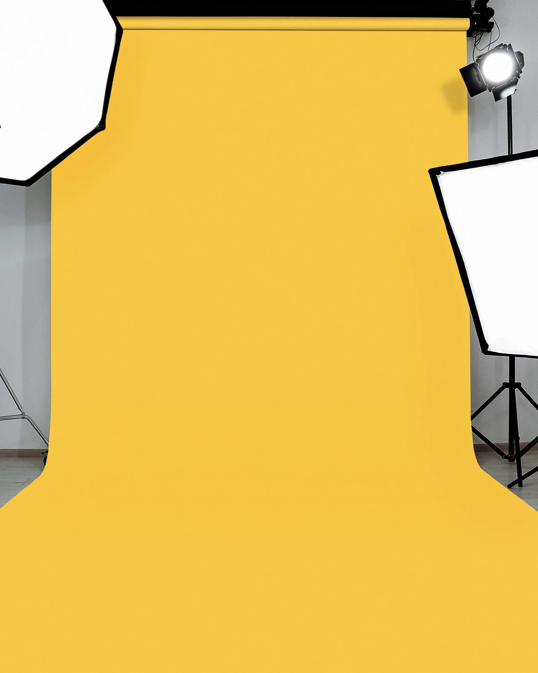 Indus Papers Studio Background – #014 Daffodil