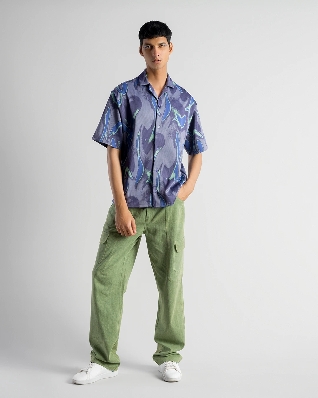 Indus Papers Studio Background – #042 Platinum