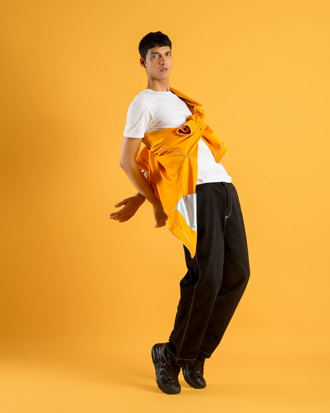 Indus Papers Studio Background – #035 Marigold