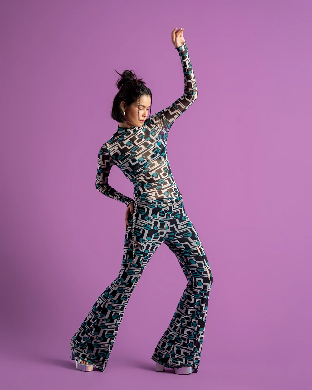 Indus Papers Studio Background – #104 Prune