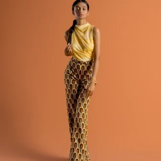 Indus Papers Studio Background – #048 Rust