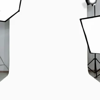 Indus Papers Studio Background – #093 Arctic White