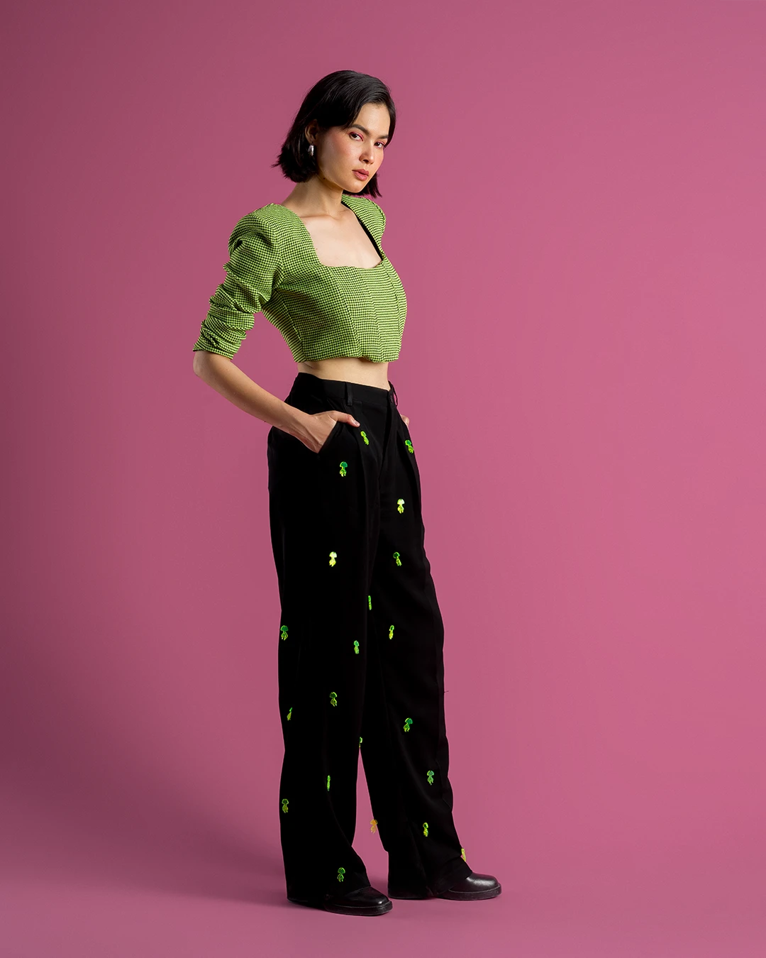 Indus Papers Studio Background – #062 Cranberry