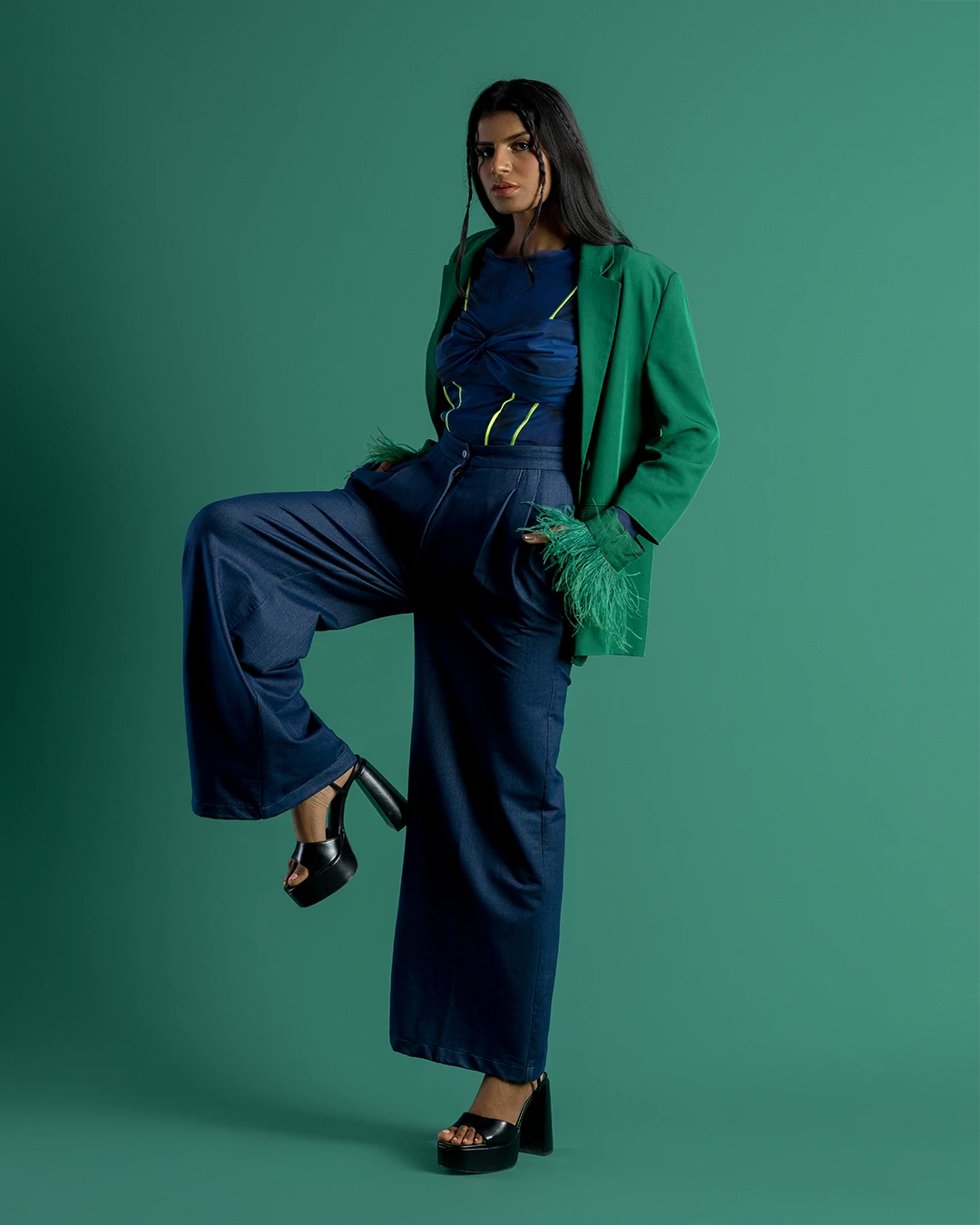 Indus Papers Studio Background – #012 Jungle Green